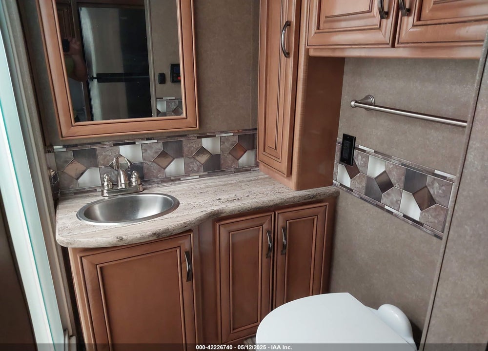 2018 THOR MOTOR COACH QUANTUM VIN: 1FDXE4FS9JDC11509