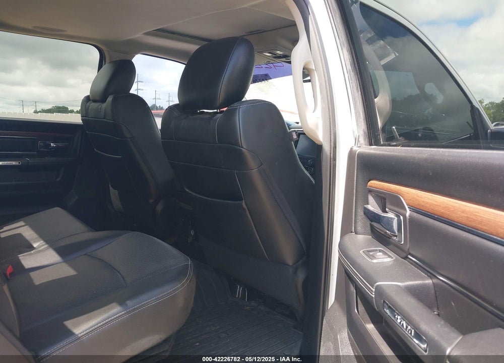 2016 RAM 2500 VIN: 3C6UR5FLXGG160423