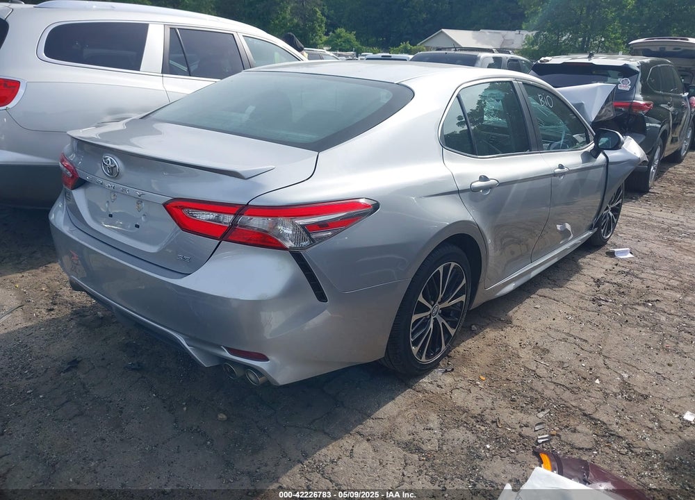 2018 TOYOTA CAMRY VIN: 4T1B11HK5JU088440
