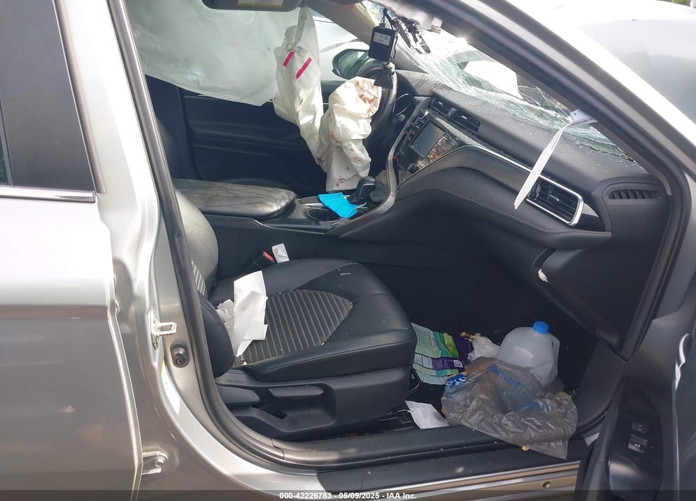 2018 TOYOTA CAMRY VIN: 4T1B11HK5JU088440