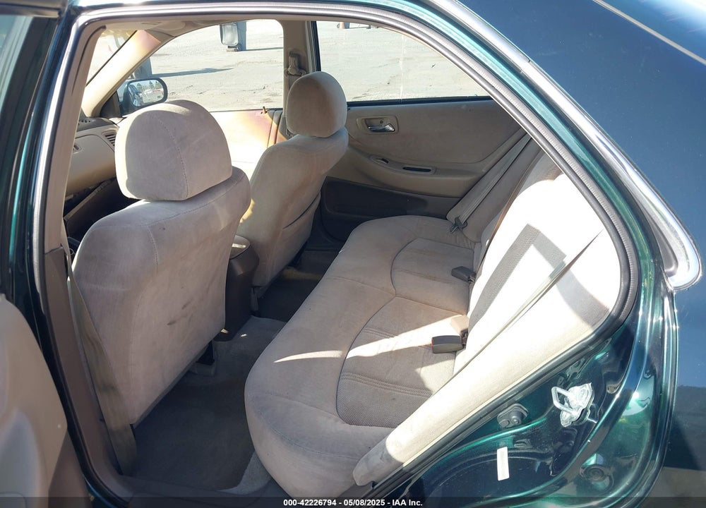 2000 HONDA ACCORD 2.3 LX VIN: JHMCG6653YC000095