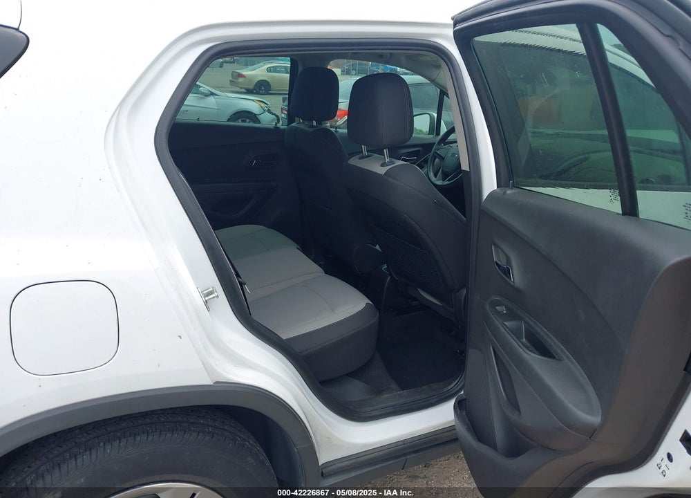 2016 CHEVROLET TRAX 1LS VIN: 3GNCJKSB3GL267206