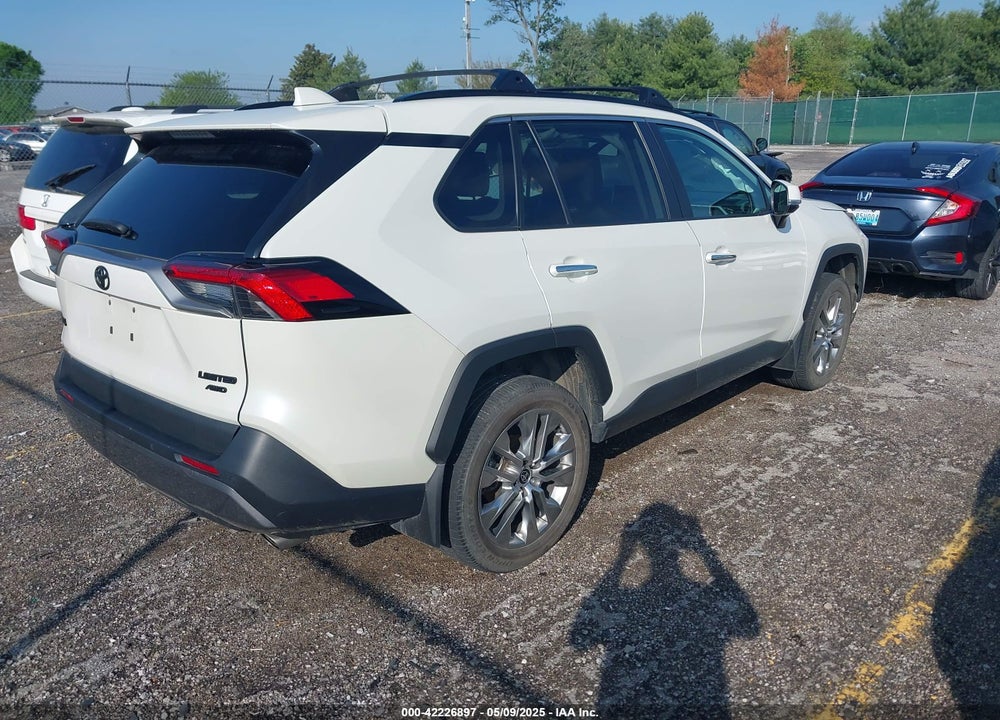 2021 TOYOTA RAV4 VIN: 2T3N1RFV3MW182269