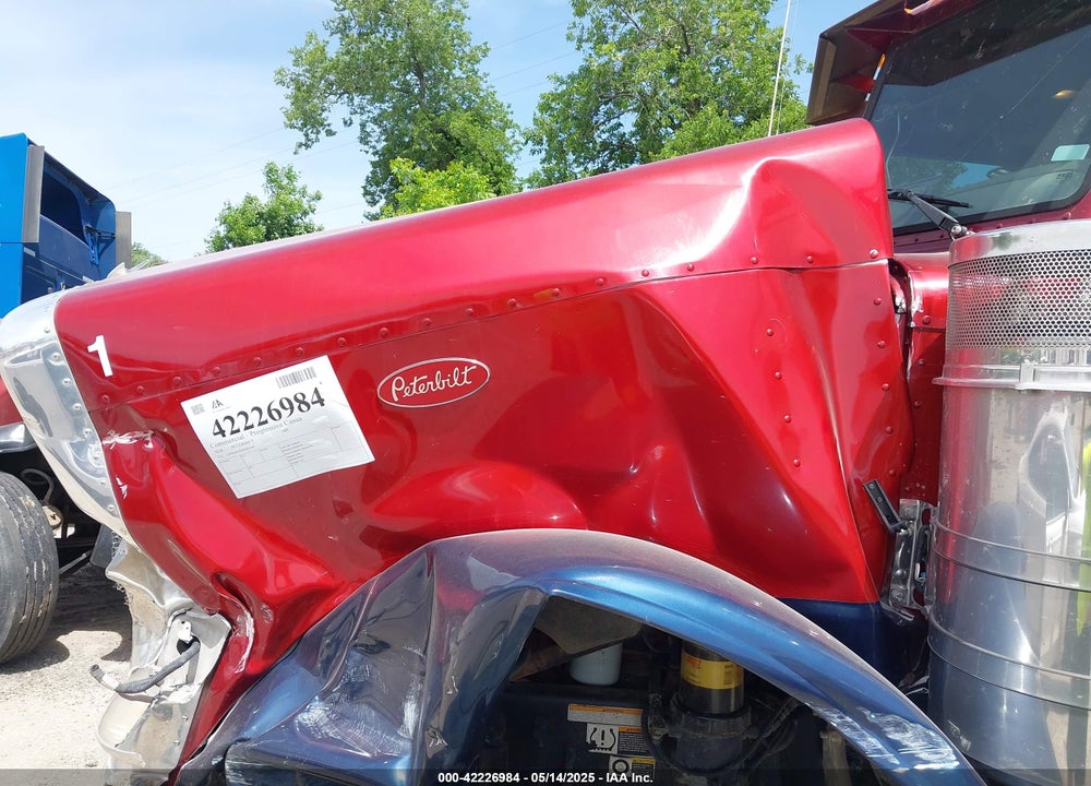 2018 PETERBILT 389 VIN: 1XPXD49X8JD497690
