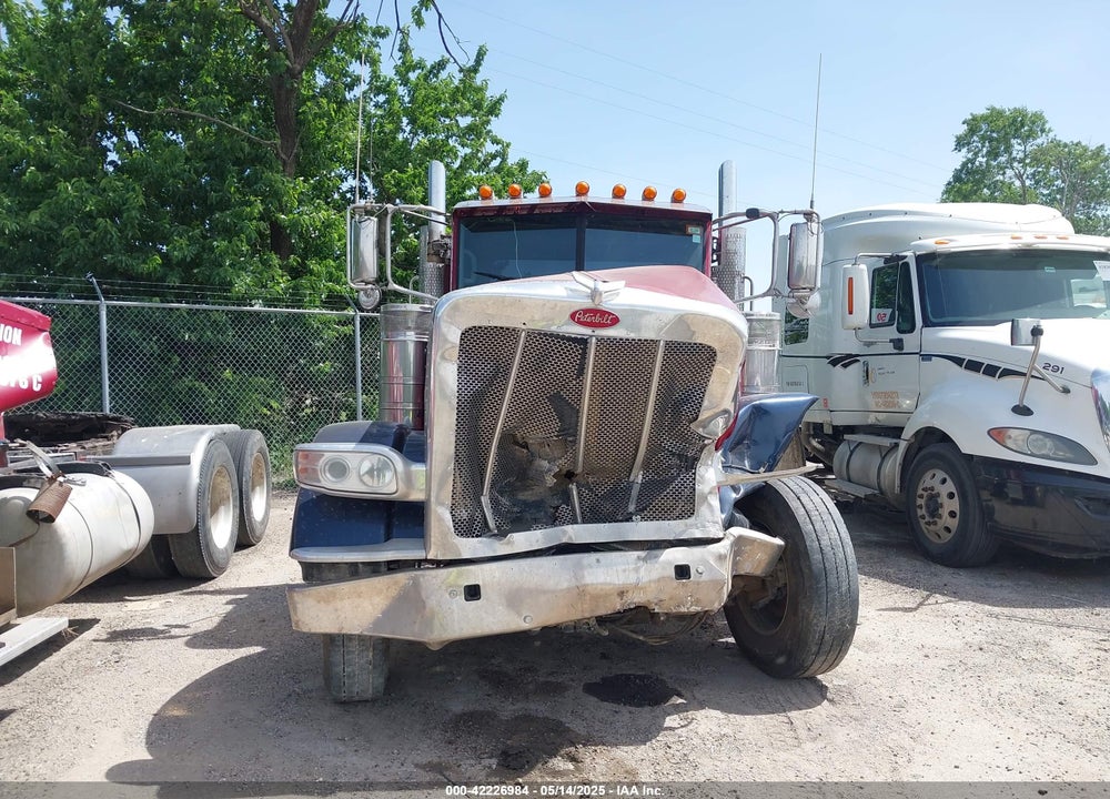 2018 PETERBILT 389 VIN: 1XPXD49X8JD497690