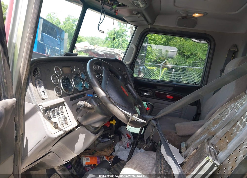 2018 PETERBILT 389 VIN: 1XPXD49X8JD497690
