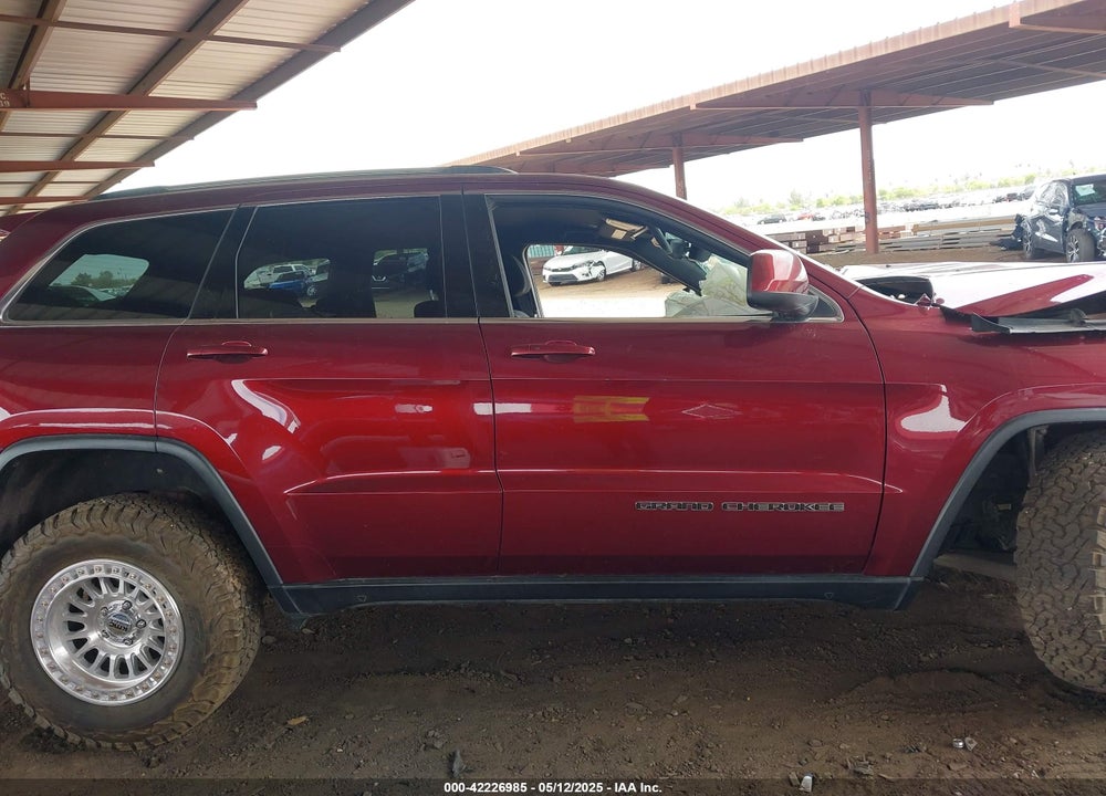 2017 JEEP GRAND CHEROKEE VIN: 1C4RJEAG2HC752175