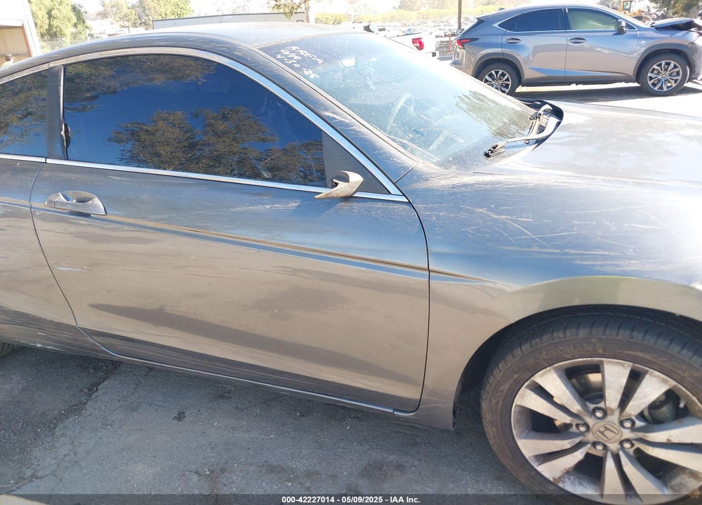 2009 HONDA ACCORD VIN: 1HGCS12389A018632