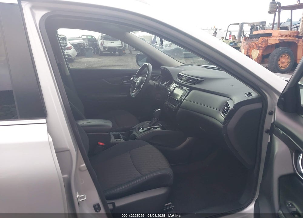 2019 NISSAN ROGUE VIN: 5N1AT2MT5KC707913