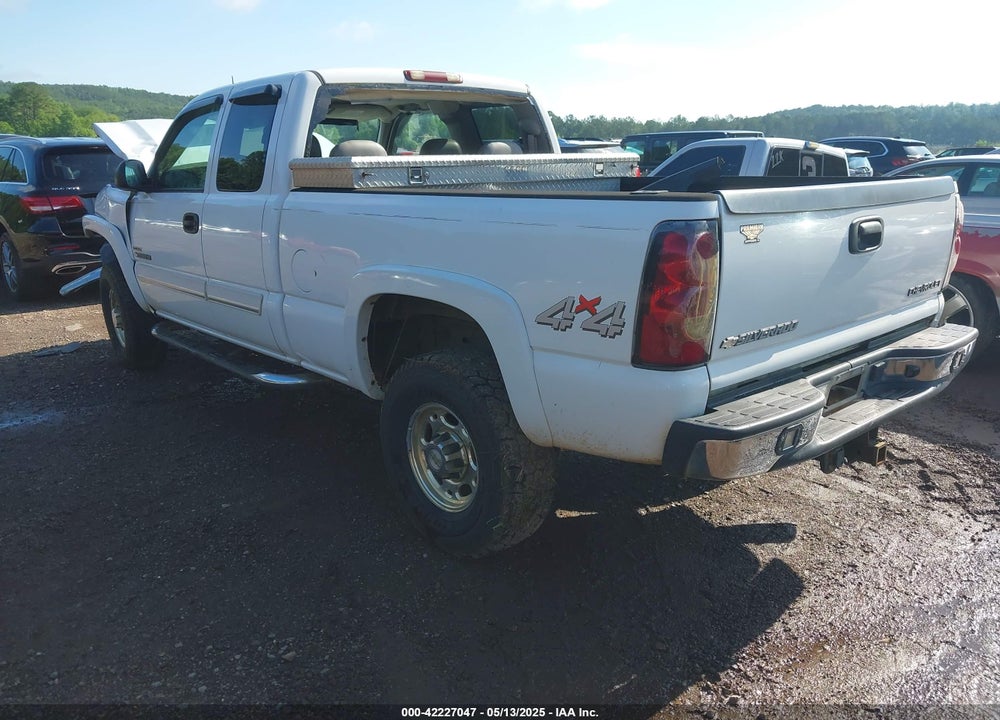 2005 CHEVROLET SILVERADO 2500HD LT VIN: 1GCHK29205E124826