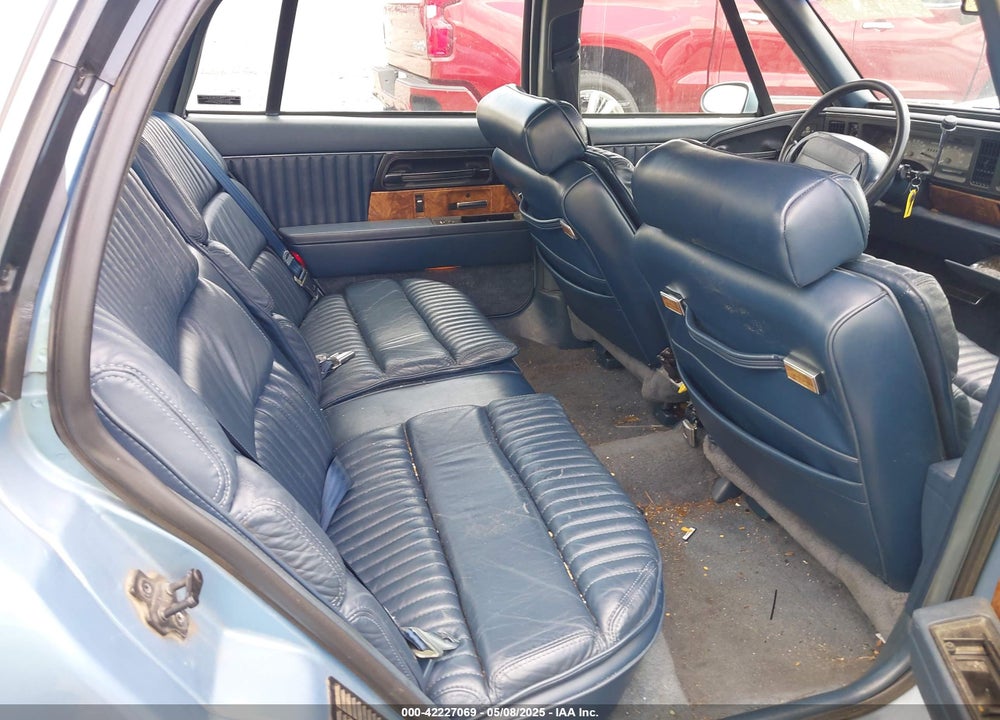 1992 BUICK PARK AVENUE VIN: 1G4CW53L6N1610450