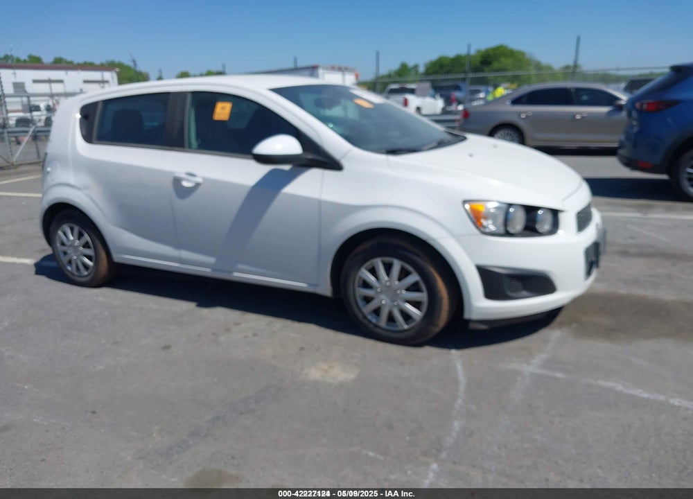2014 CHEVROLET SONIC LS AUTO VIN: 1G1JA6SH5E4128203