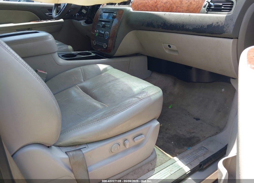 2007 CHEVROLET TAHOE LT VIN: 1GNFK13017R376144