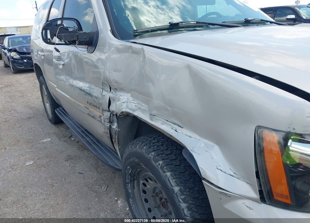 2007 CHEVROLET TAHOE LT VIN: 1GNFK13017R376144