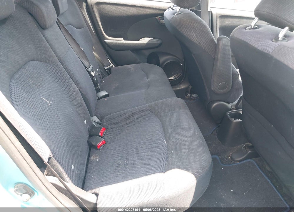 2012 HONDA FIT VIN: JHMGE8H57CC005793
