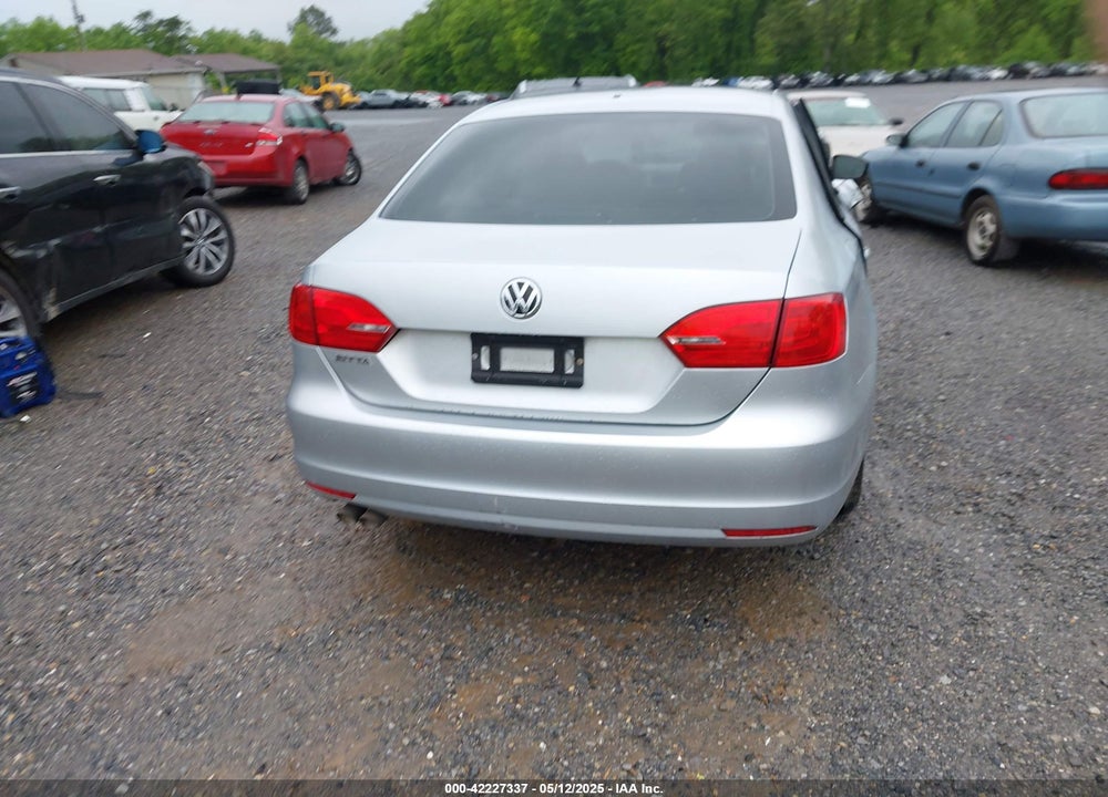 2014 VOLKSWAGEN JETTA VIN: 3VW2K7AJ6EM327684