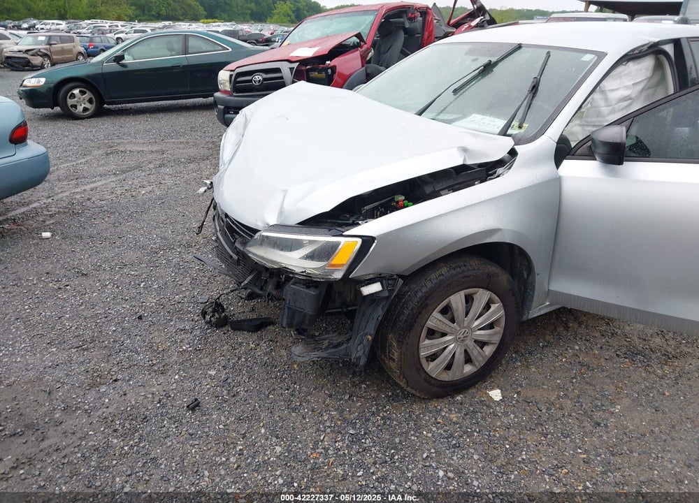2014 VOLKSWAGEN JETTA VIN: 3VW2K7AJ6EM327684