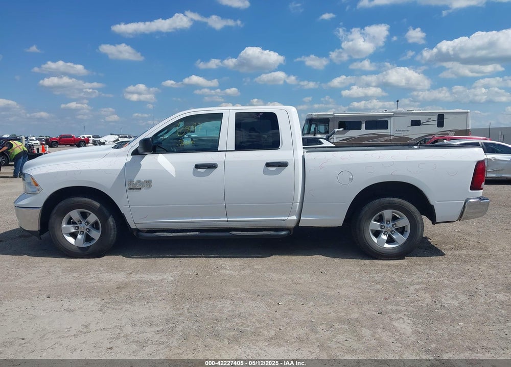 2020 RAM 1500 CLASSIC VIN: 1C6RR6FG7LS114713