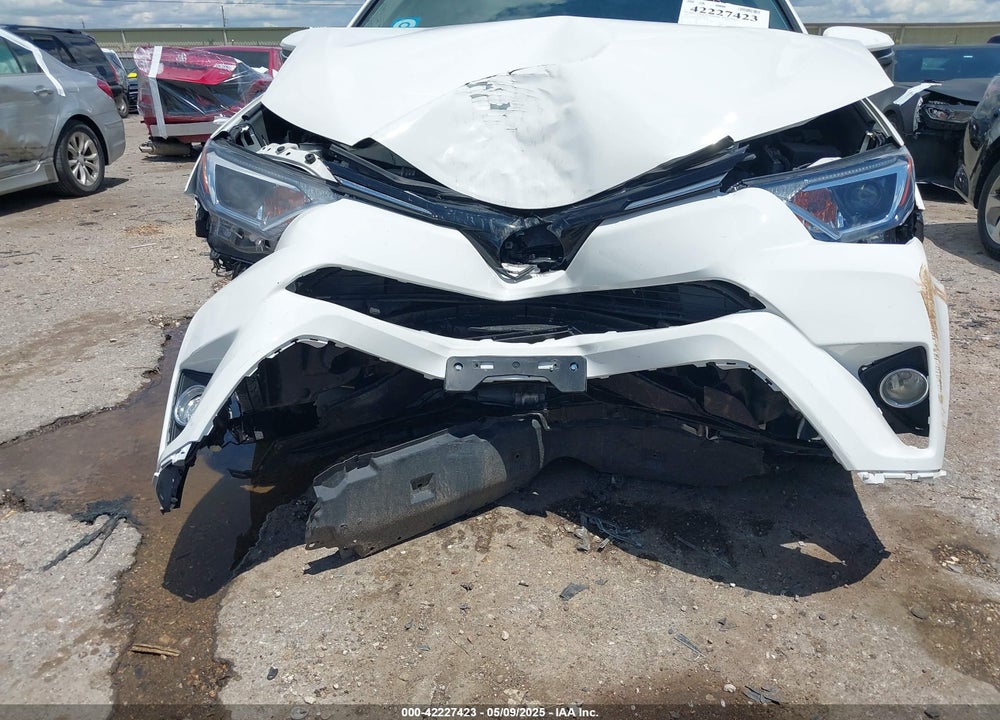 2017 TOYOTA RAV4 VIN: JTMWFREV9HJ120550