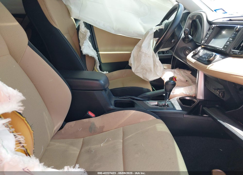 2017 TOYOTA RAV4 VIN: JTMWFREV9HJ120550