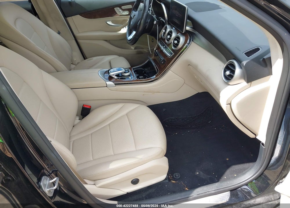 2016 MERCEDES-BENZ GLC 300 VIN: WDC0G4KB0GF081956
