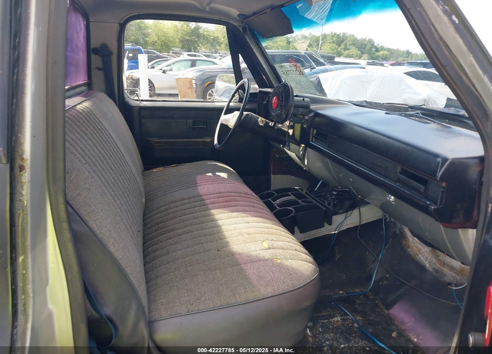 1985 CHEVROLET C10 VIN: 1GCDC14NXFF335342