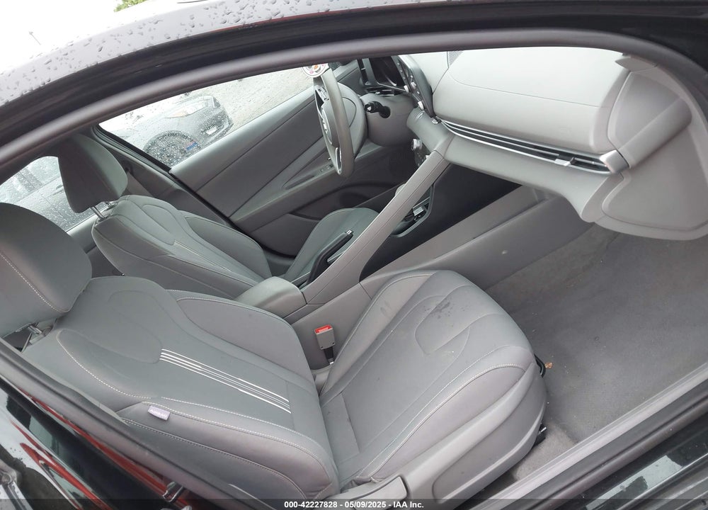 2021 HYUNDAI ELANTRA SEL VIN: 5NPLM4AG6MH012151