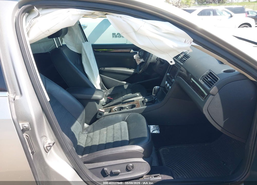2014 VOLKSWAGEN PASSAT 2.0L TDI SEL PREMIUM VIN: 1VWCN7A39EC068249