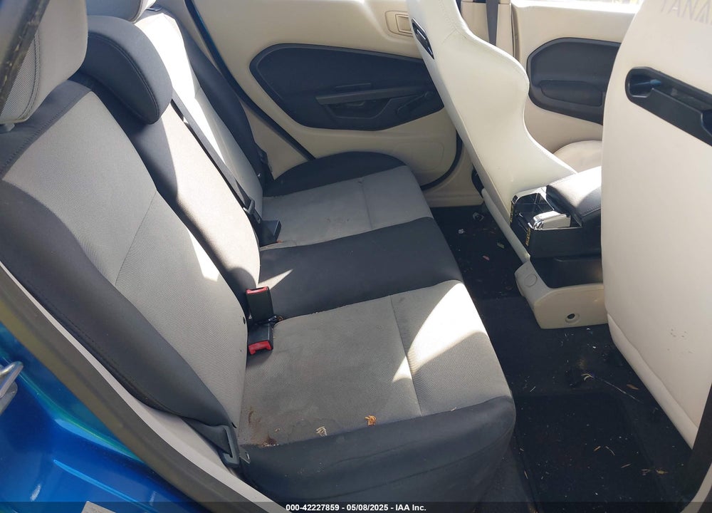 2011 FORD FIESTA VIN: 3FADP4AJ7BM234198