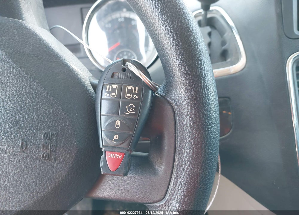 2014 DODGE GRAND CARAVAN SXT VIN: 2C4RDGCG6ER392508
