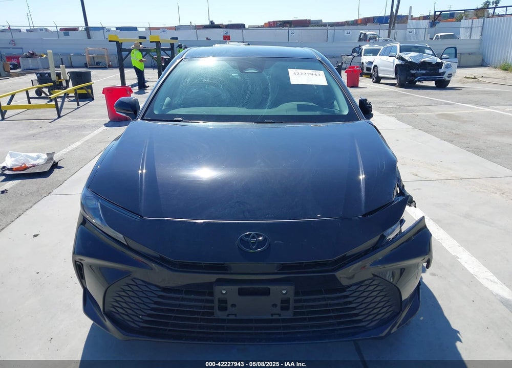 2025 TOYOTA CAMRY LE VIN: 4T1DAACK3SU541603