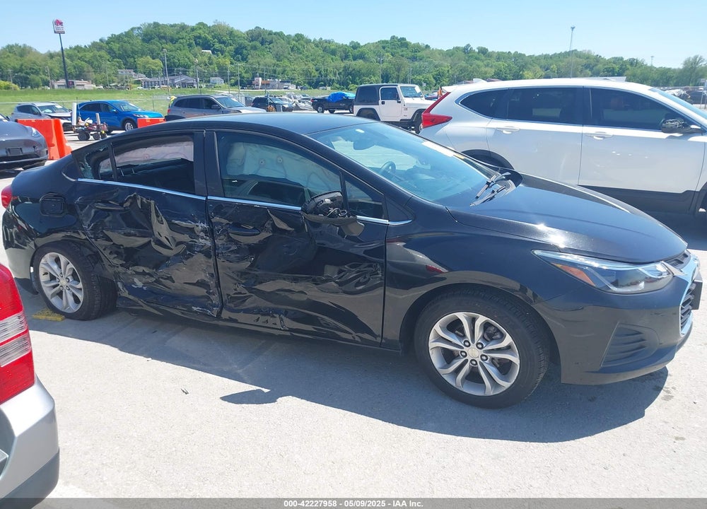 2019 CHEVROLET CRUZE VIN: 1G1BE5SM6K7124218