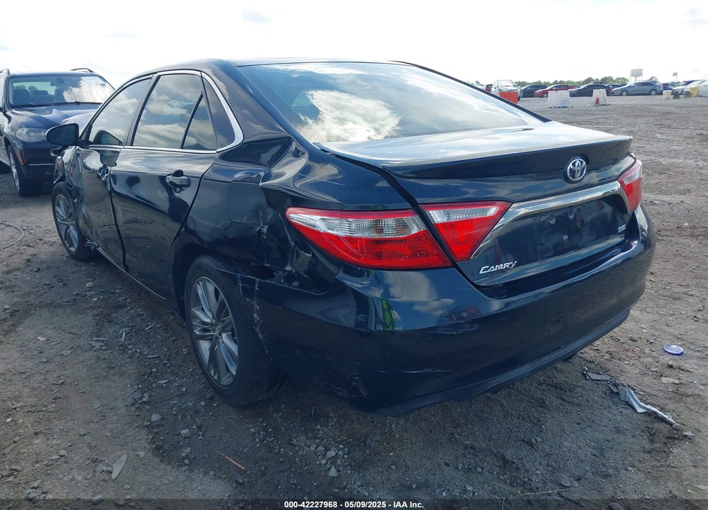 2015 TOYOTA CAMRY SE VIN: 4T1BF1FK7FU007630