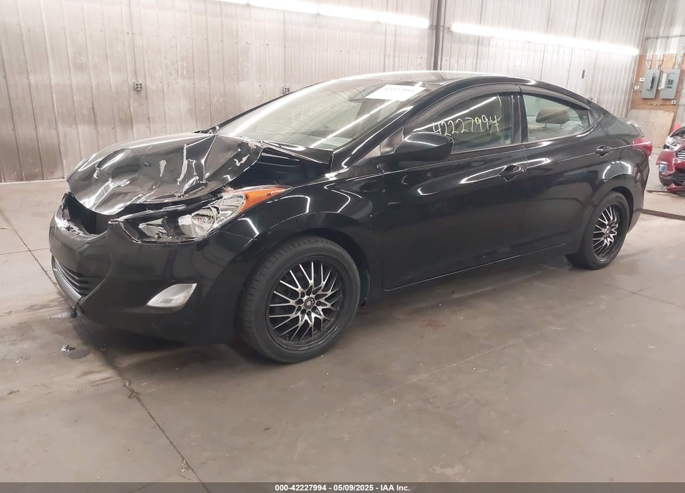 2013 HYUNDAI ELANTRA VIN: KMHDH4AE5DU787663