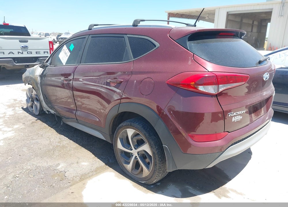2017 HYUNDAI TUCSON VIN: KM8J33A22HU473167