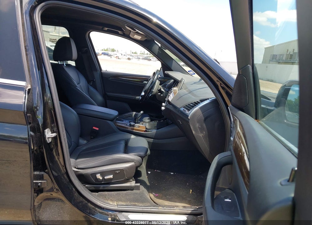 2018 BMW X3 VIN: 5UXTR9C50JLD65326