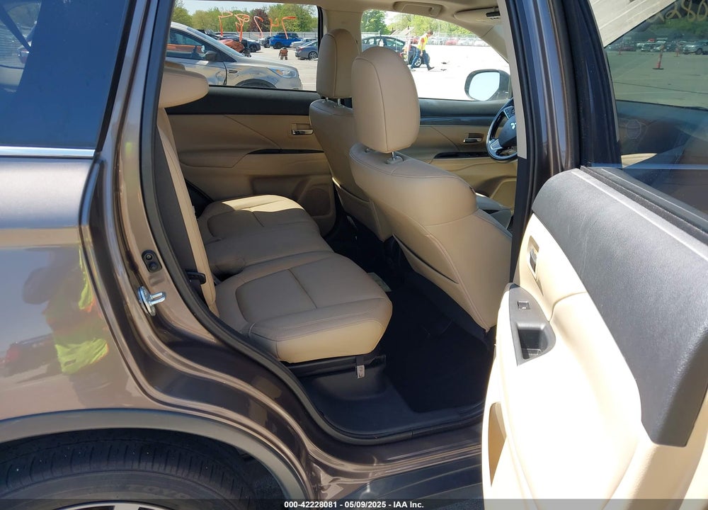 2019 MITSUBISHI OUTLANDER SEL VIN: JA4AZ3A30KZ008337