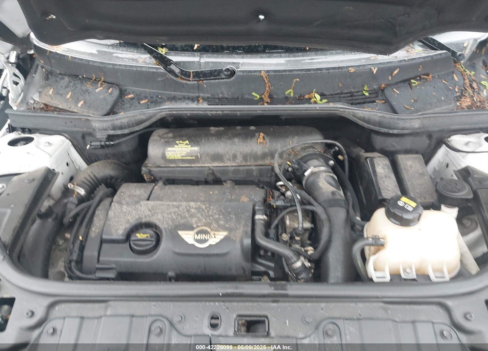 2015 MINI COUNTRYMAN COOPER S VIN: WMWZC3C54FWT02126
