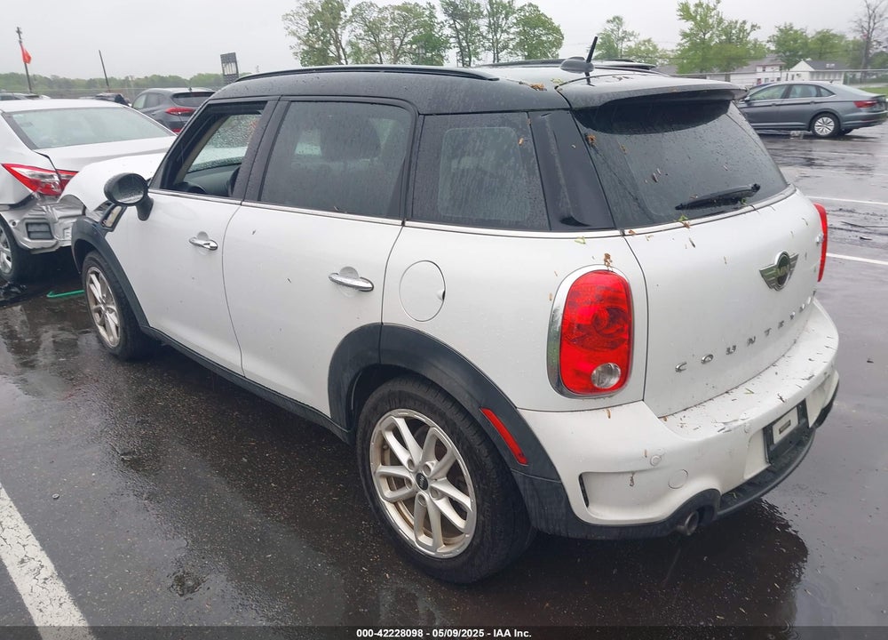 2015 MINI COUNTRYMAN COOPER S VIN: WMWZC3C54FWT02126