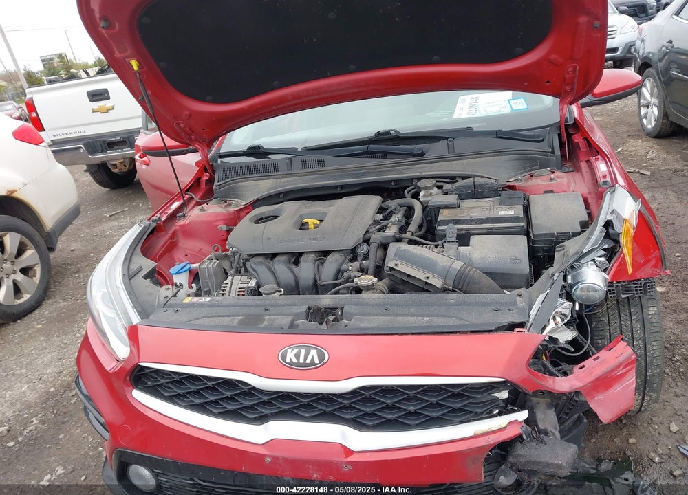 2019 KIA FORTE LXS VIN: 3KPF24AD4KE098554