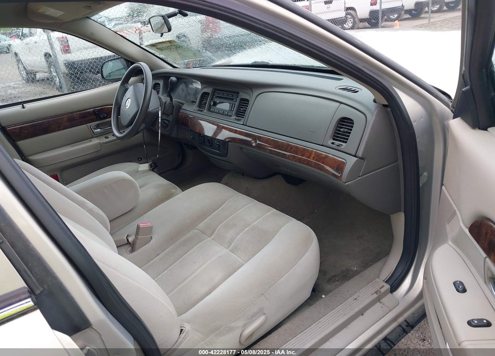 2008 MERCURY GRAND MARQUIS VIN: 2MEFM74V88X604663