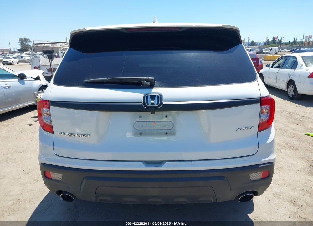 2021 HONDA PASSPORT 2WD SPORT VIN: 5FNYF7H28MB014400
