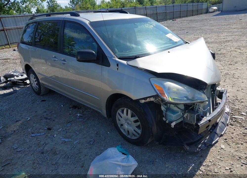 2005 TOYOTA SIENNA LE VIN: 5TDZA23C35S312033