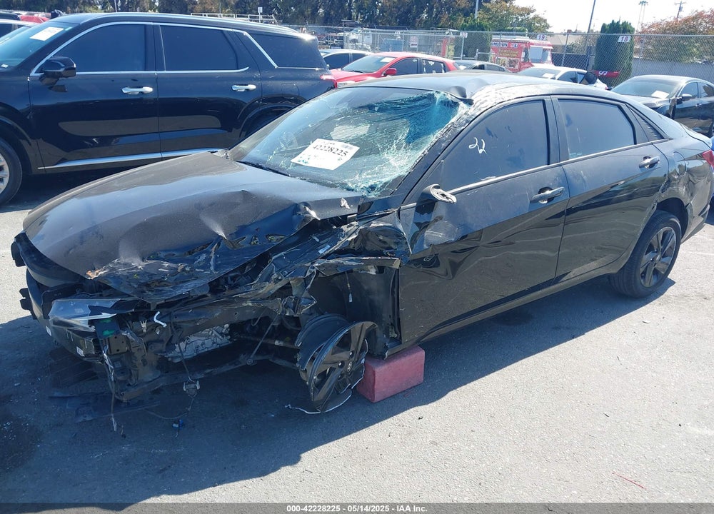 2021 HYUNDAI ELANTRA VIN: KMHLM4AG5MU121881