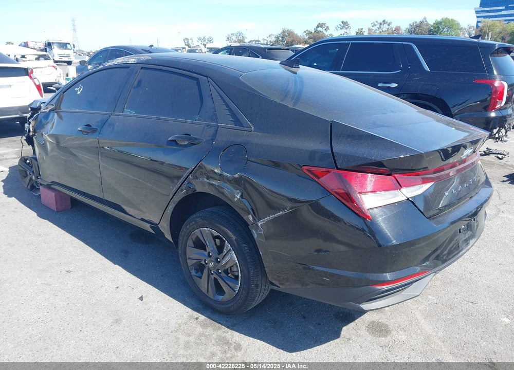 2021 HYUNDAI ELANTRA VIN: KMHLM4AG5MU121881