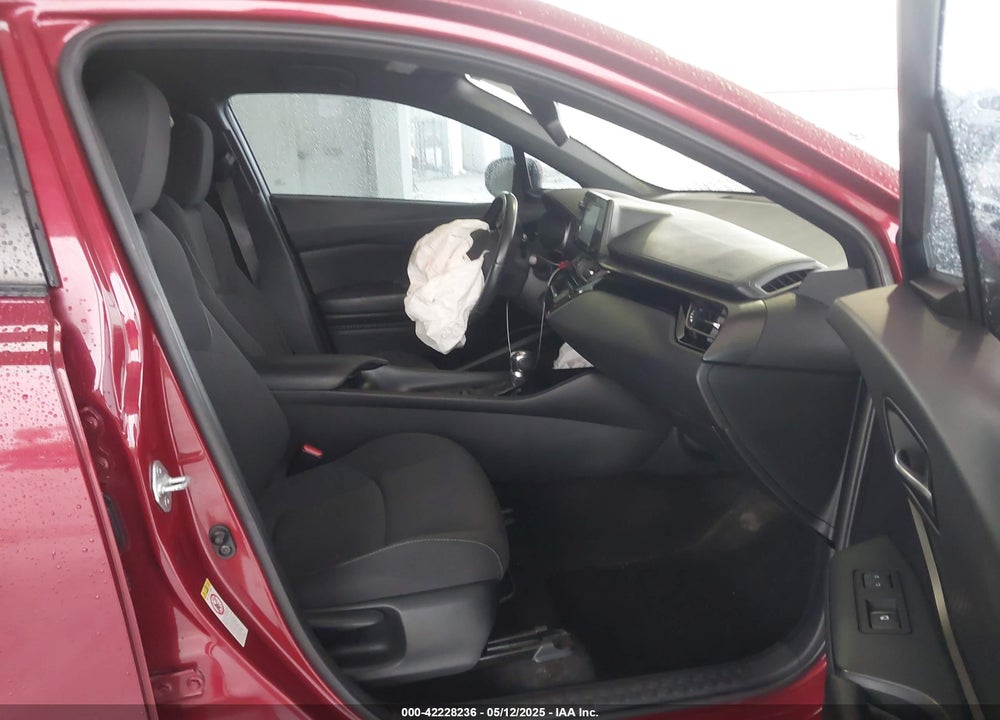 2018 TOYOTA C-HR XLE VIN: NMTKHMBX2JR039656