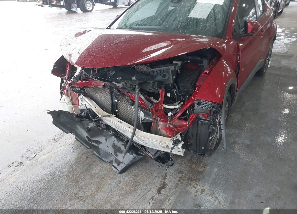 2018 TOYOTA C-HR XLE VIN: NMTKHMBX2JR039656