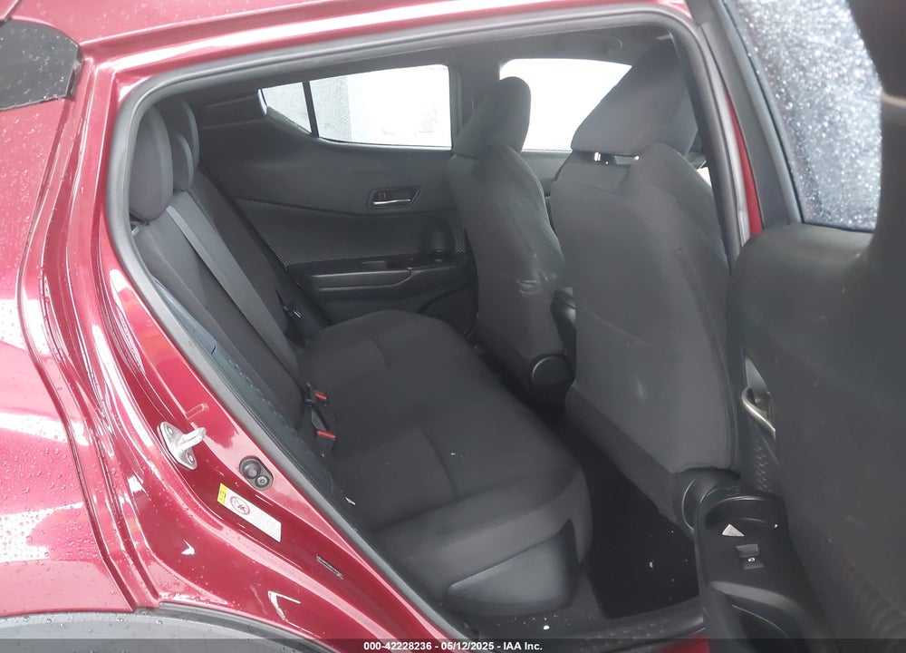 2018 TOYOTA C-HR XLE VIN: NMTKHMBX2JR039656
