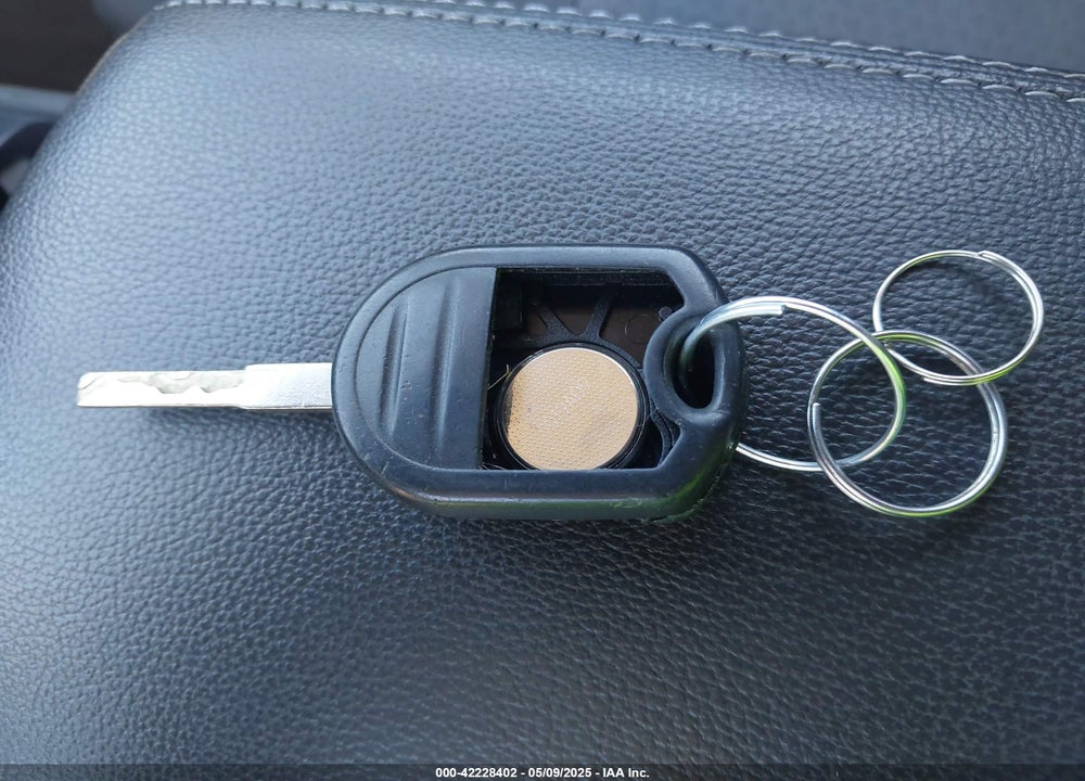 2017 FORD ESCAPE VIN: 1FMCU0GD5HUF05607