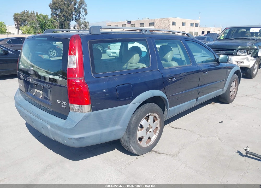2003 VOLVO XC70 2.5T VIN: YV1SZ59H231101084
